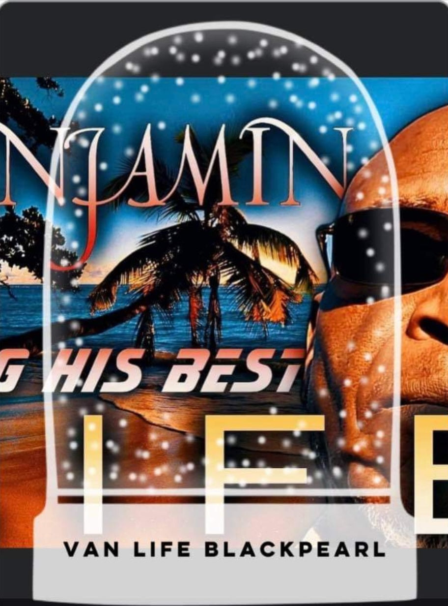 Benjamin living his best life